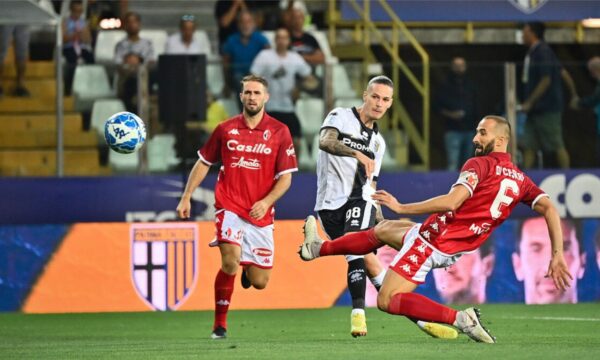 Parma-Bari 2-2. Goal e spettacolo al Tardini